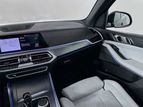 Certified 2023 BMW X5 xDrive40i w/ M Sport Package image 24