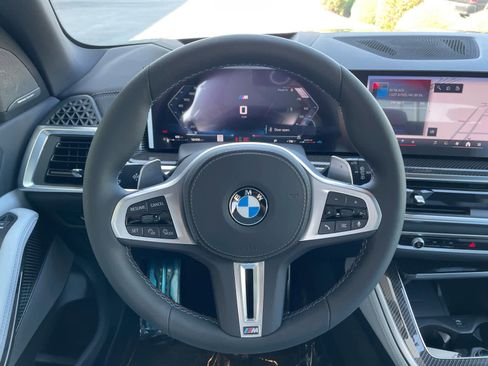 New 2026 BMW X5 M60i w/ Executive Package image 11