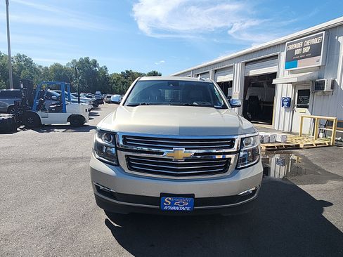 Used 2017 Chevrolet Tahoe Premier AWD/4WD image 8