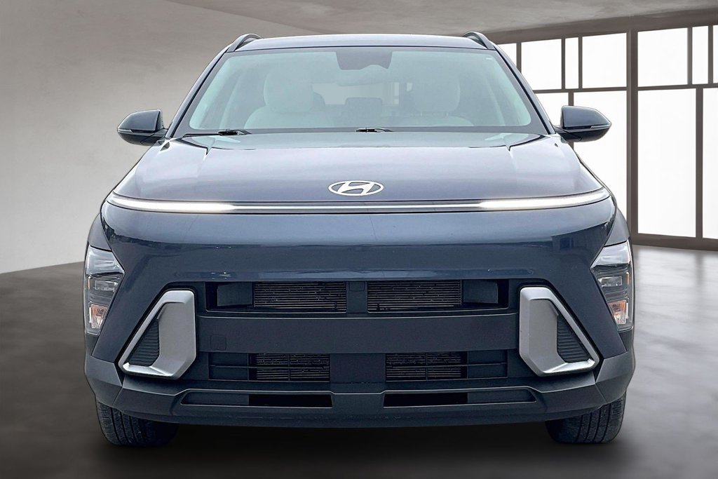Used 2024 Hyundai Kona SEL AWD/4WD image 2