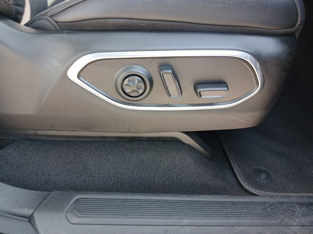 Used 2024 Jeep Wagoneer L Series II AWD/4WD image 31