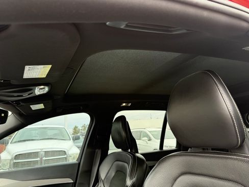 Used 2016 Volvo XC90 T6 R-Design w/ Vision Package image 5