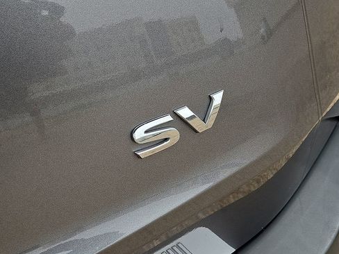Used 2023 Nissan Rogue SV FWD image 12