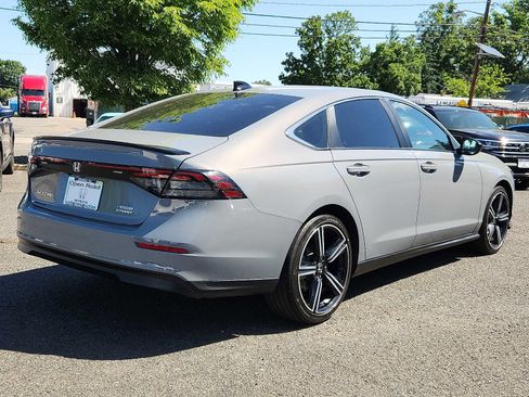 Used 2023 Honda Accord Sport image 6