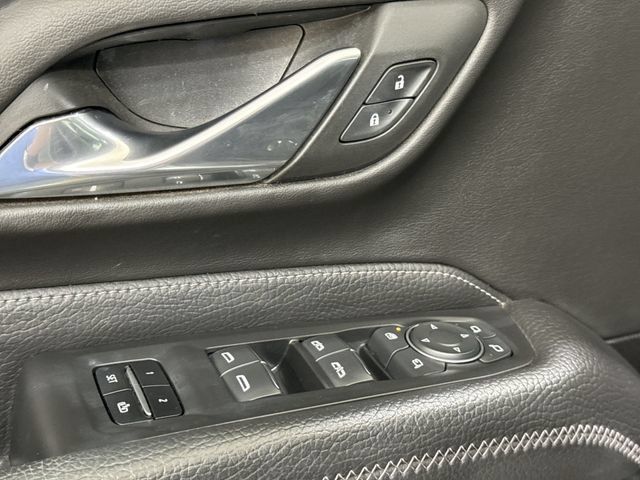 Used 2023 GMC Yukon XL Denali AWD/4WD image 23