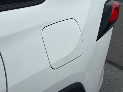 Used 2020 Toyota RAV4 XLE w/ Convenience Package AWD/4WD image 18