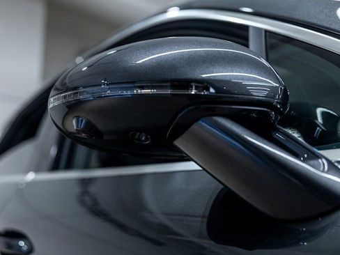 New 2026 Porsche Macan S image 15