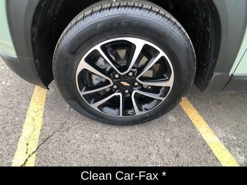 Used 2025 Chevrolet TrailBlazer LT w/ LT Cold Weather Package image 10