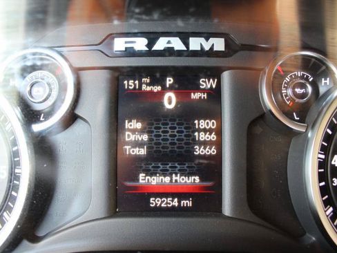 Used 2022 RAM 2500 Tradesman AWD/4WD image 34