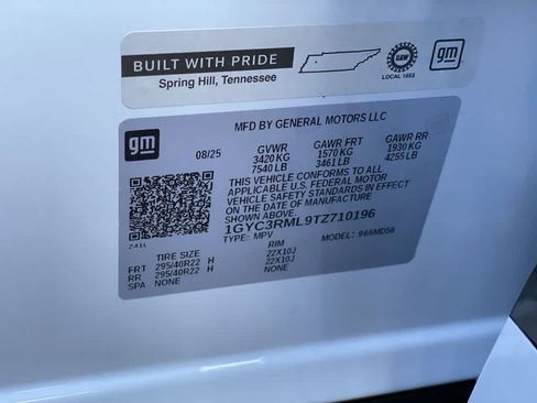 Certified 2026 Cadillac Vistiq Platinum w/ LPO, Floor Liner Package AWD/4WD image 28