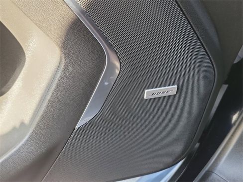 Used 2021 GMC Yukon SLT w/ SLT Luxury Plus Package image 17