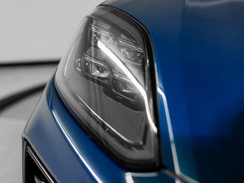 New 2026 Porsche Cayenne GTS image 13