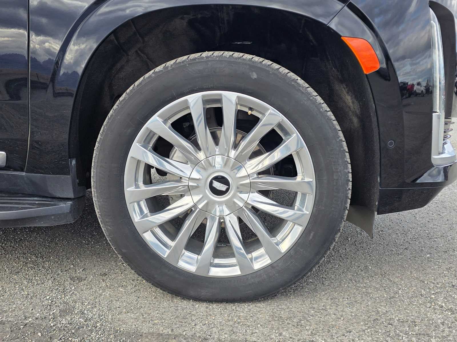 Certified 2024 Cadillac Escalade Premium Luxury w/ Performance Package AWD/4WD image 9
