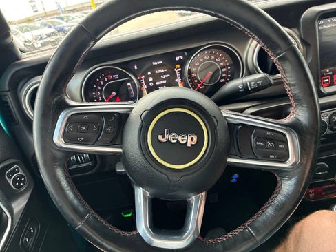Used 2019 Jeep Wrangler Unlimited Rubicon AWD/4WD image 12