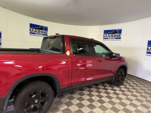 Used 2025 Honda Ridgeline Black Edition image 2