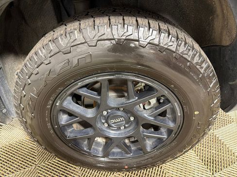 Used 2022 Toyota RAV4 XLE w/ Convenience Package image 21