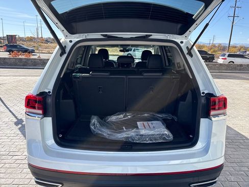 New 2026 Volkswagen Atlas SE image 21