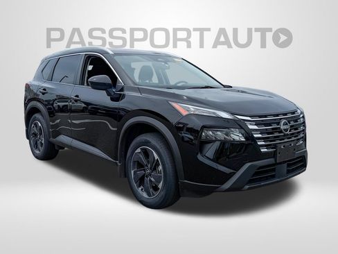 Used 2024 Nissan Rogue SV w/ SV Premium Package AWD/4WD image 2