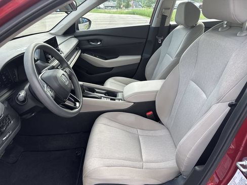 Used 2024 Honda Accord LX image 12
