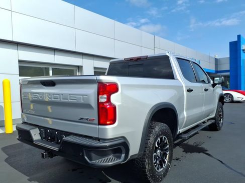Used 2022 Chevrolet Silverado 1500 ZR2 w/ Technology Package AWD/4WD image 7