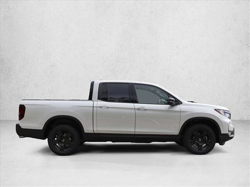 New 2026 Honda Ridgeline Black Edition image 4
