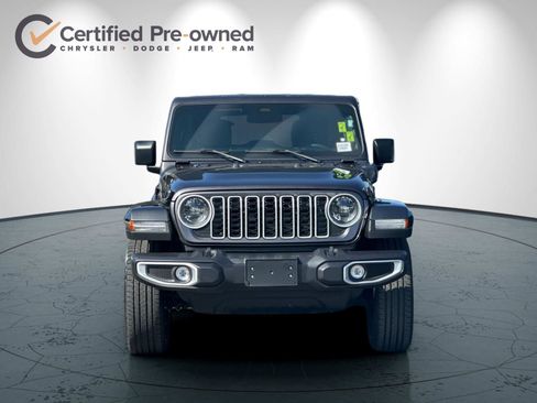 Certified 2025 Jeep Wrangler Unlimited Sahara AWD/4WD image 9