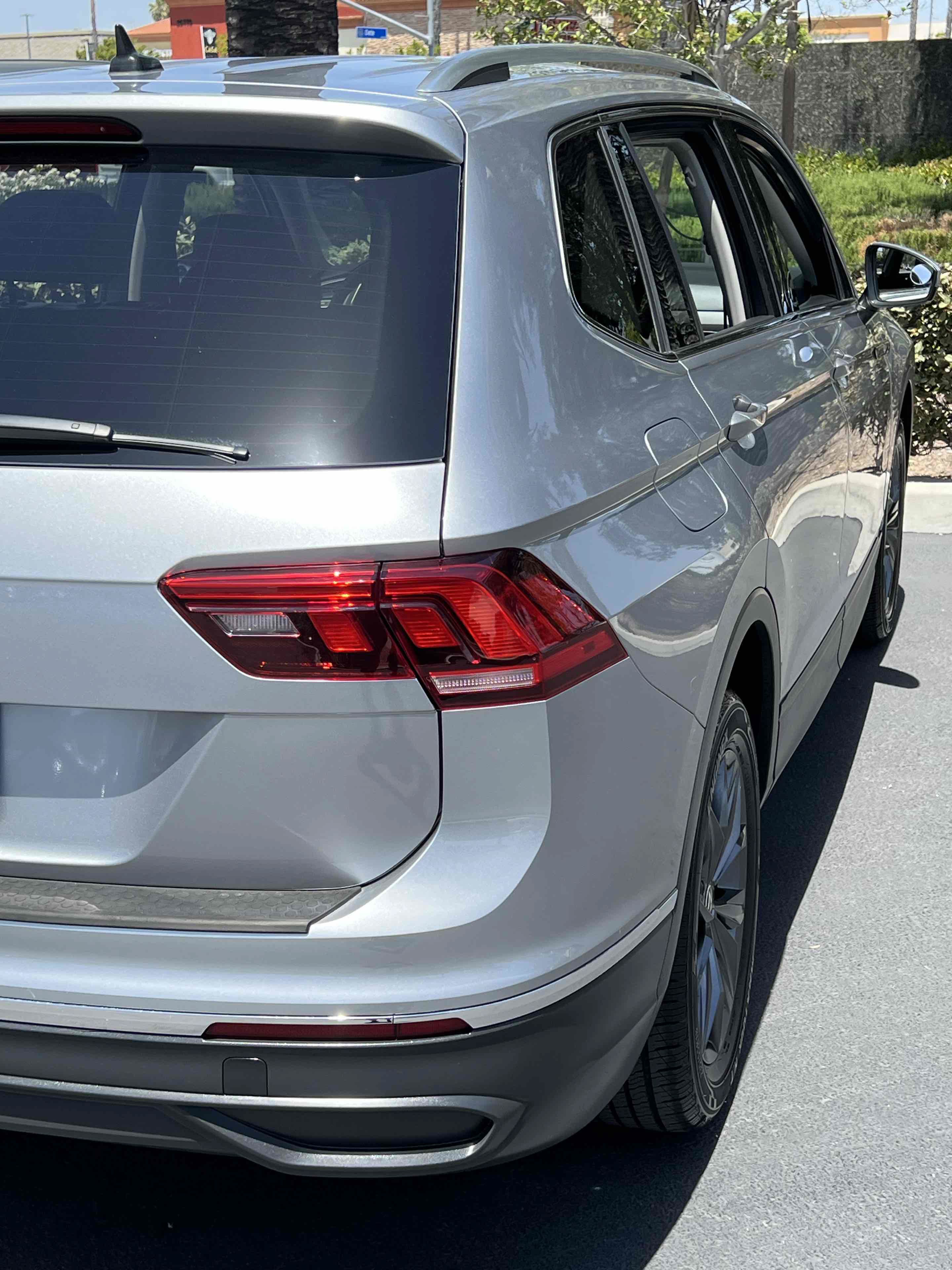 Used 2023 Volkswagen Tiguan SE FWD image 52
