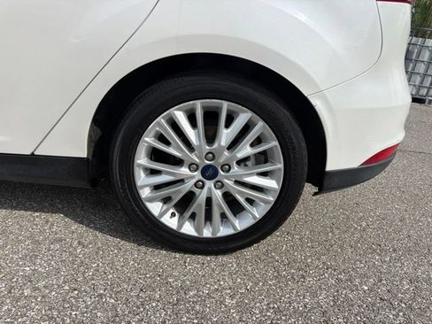 Used 2018 Ford Focus Titanium FWD image 33