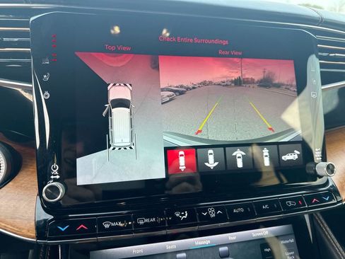 Used 2022 Jeep Grand Wagoneer Series III w/ Rear Seat Video Group 1 image 14