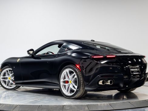 Used 2022 Ferrari Roma RWD image 60