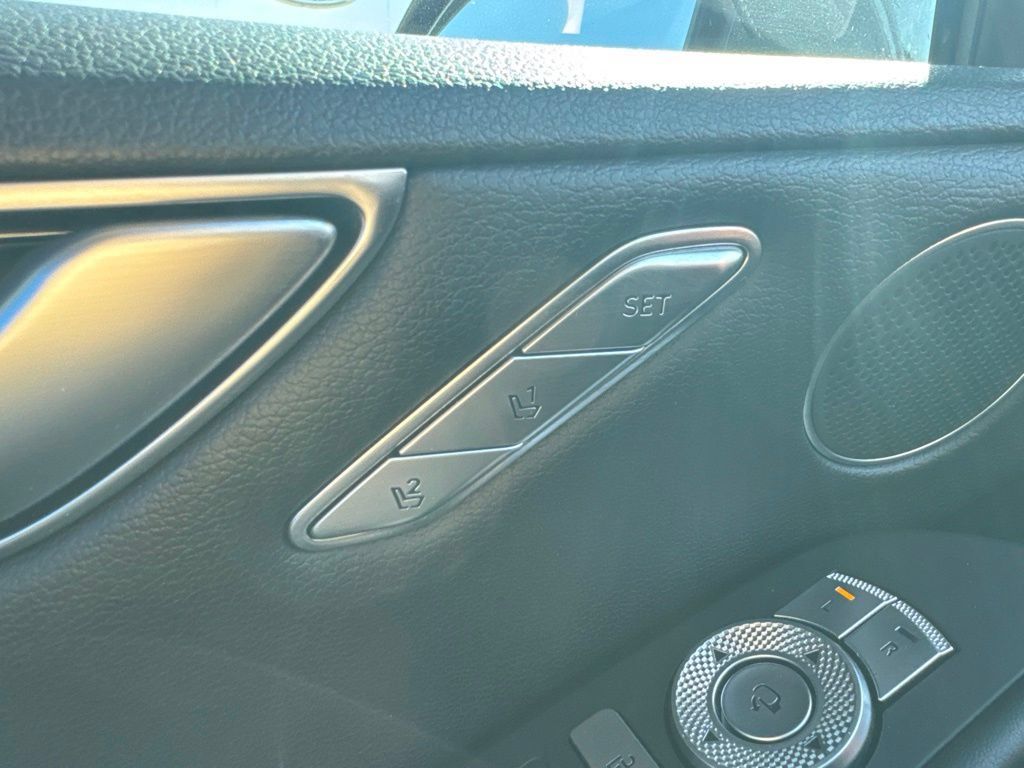 Used 2021 Genesis G80 2.5T RWD image 6