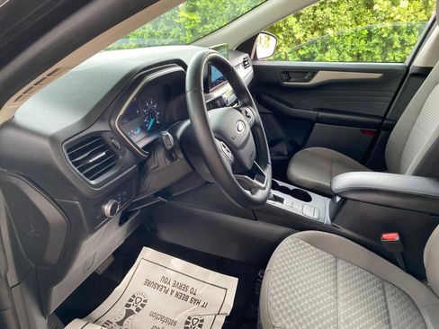 Used 2022 Ford Escape SE w/ Convenience Package FWD image 31