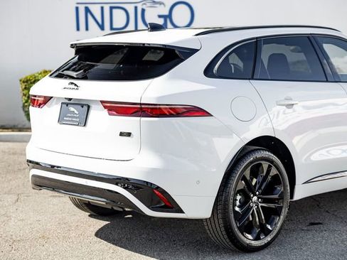 New 2026 Jaguar F-PACE R-Dynamic S AWD/4WD image 7