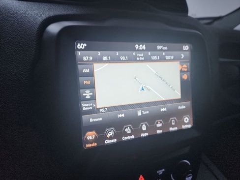 Used 2023 Jeep Renegade Limited AWD/4WD image 16