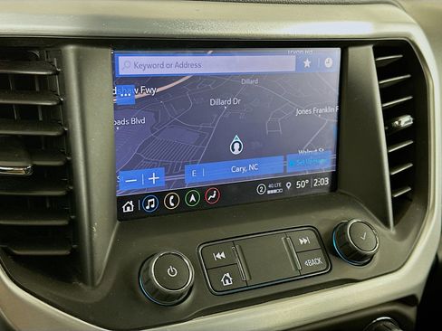 Used 2023 GMC Acadia SLT w/ Elevation Edition image 22