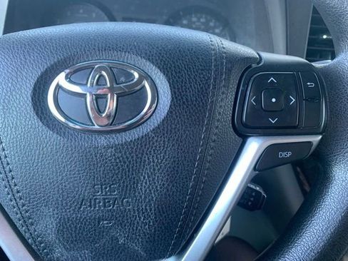 Used 2017 Toyota Sienna LE FWD image 8