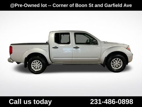 Used 2019 Nissan Frontier SV AWD/4WD image 6