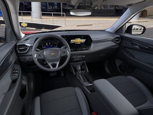 New 2026 Chevrolet TrailBlazer LT w/ Convenience Package FWD image 15