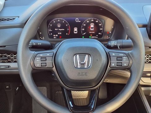 Certified 2025 Honda Accord LX image 20