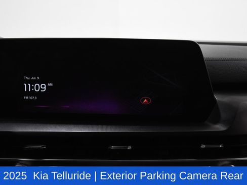 Used 2025 Kia Telluride S FWD image 14