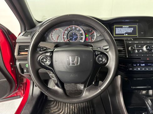 Used 2016 Honda Accord Sport image 11