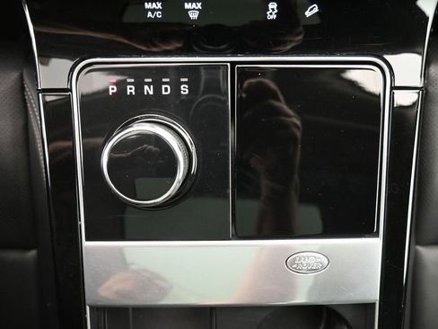 Used 2019 Land Rover Range Rover Velar S AWD/4WD image 19