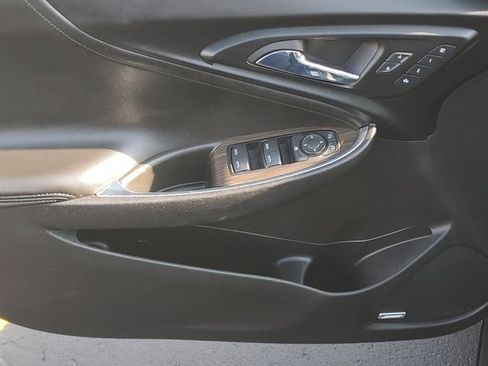 Used 2018 Chevrolet Malibu Premier w/ Premier Sport Package FWD image 14