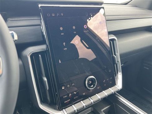 New 2026 GMC Acadia Elevation image 18