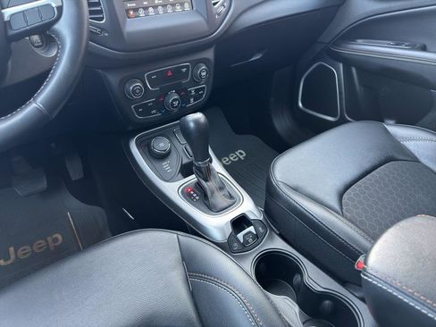 Used 2019 Jeep Compass Latitude image 10