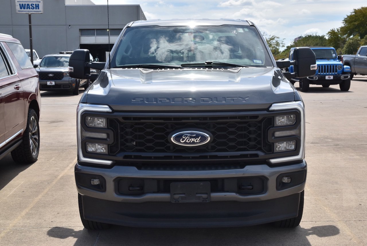 Used 2024 Ford F250 XL w/ STX Appearance Package AWD/4WD image 3
