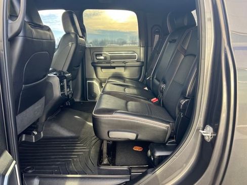 Used 2022 RAM 2500 Laramie w/ Night Edition image 10