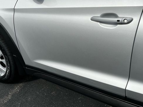 Used 2020 Hyundai Tucson Value w/ Winter Weather Package image 9