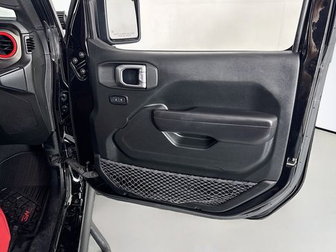 Used 2019 Jeep Wrangler Unlimited Sport S AWD/4WD image 24