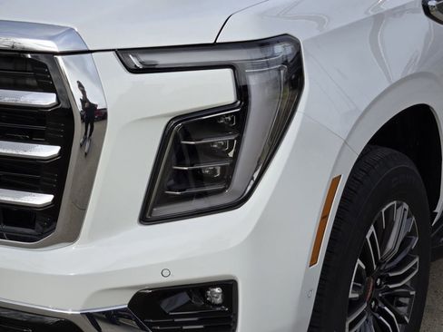 New 2026 GMC Yukon XL Elevation w/ Elevation Premium Package image 6